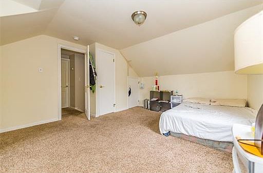 2nd image of 400 Huff Ave