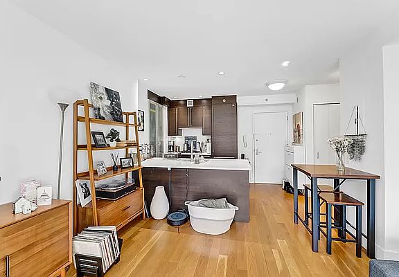 2nd image of 464 W 44th St APT 3A