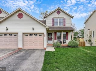 137 Maple Dr, Hanover, PA 17331