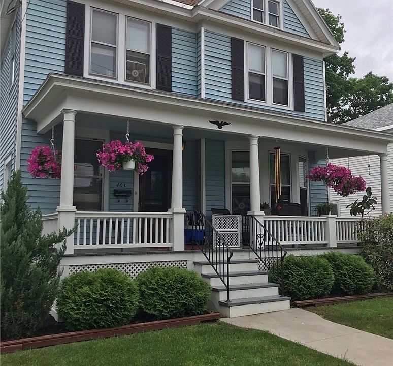 1st image of 403 Elm St
