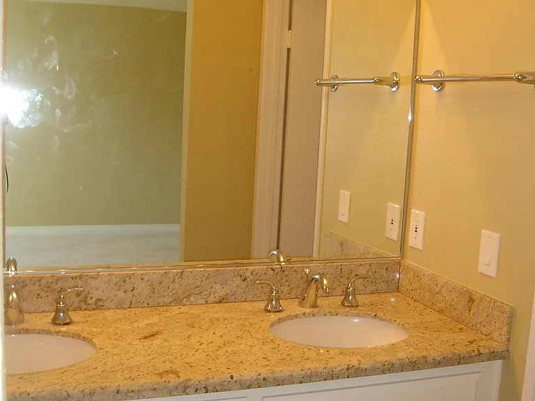 8921 Oviedo St — Photo 12