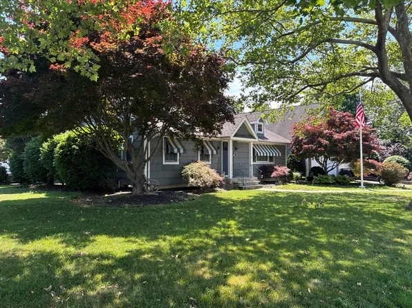 1700 Maxwell Dr, Wall Township, NJ 07719