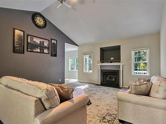 4th image of 3337 Pineacre Dr