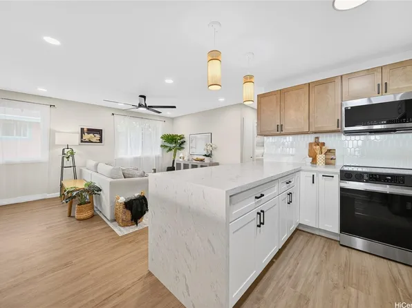 4124 Likini St, Honolulu, HI 96818