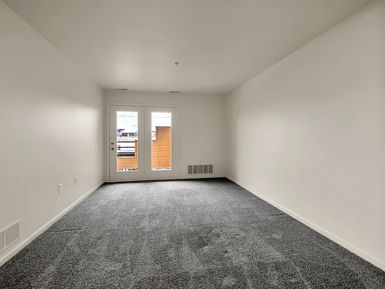 Riverside Senior Apartments — Photo 4