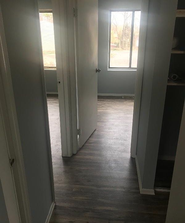 2nd image of 5904 Woodfield Ct