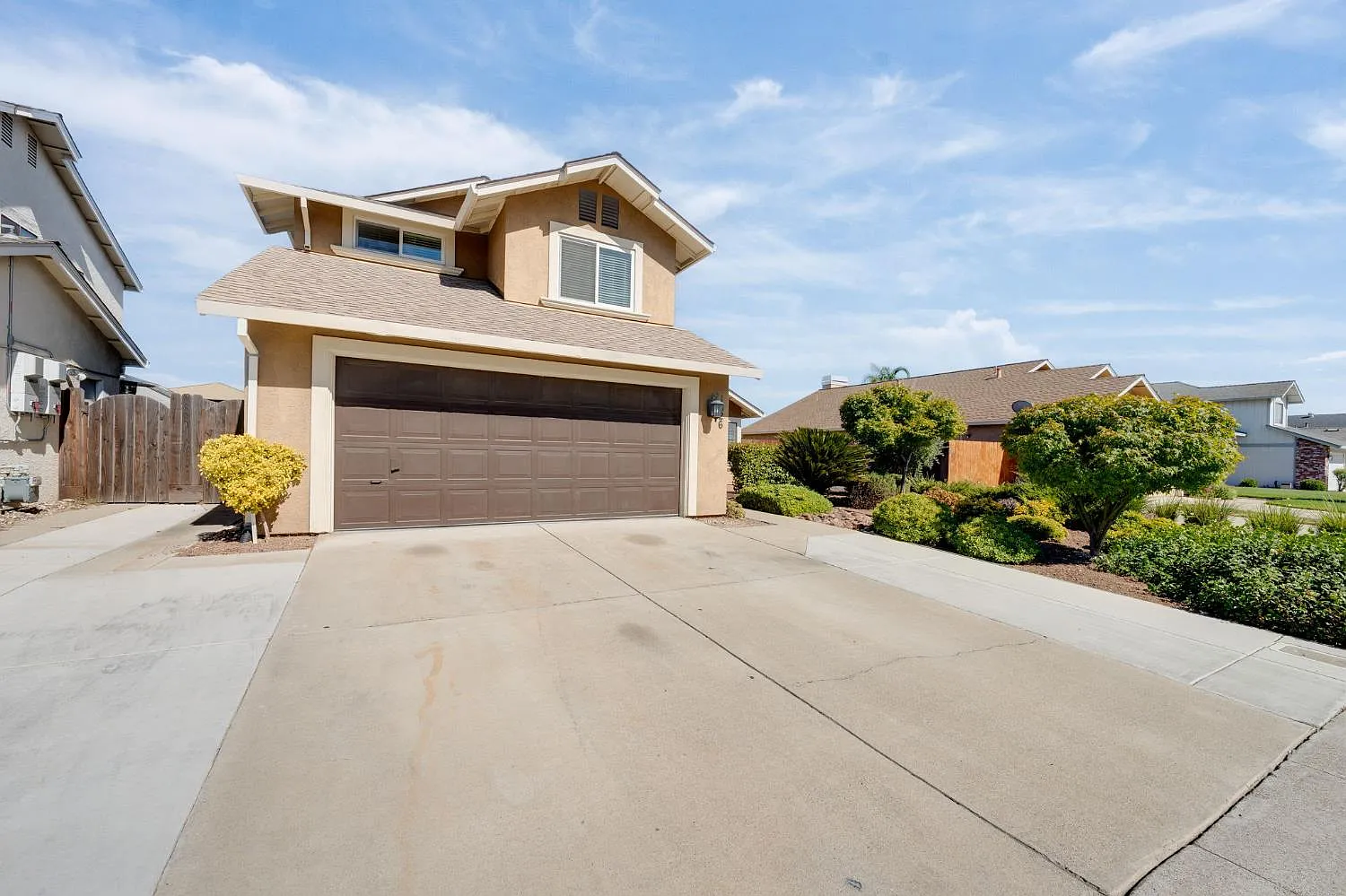 1026 Eleanor Ln photo 1