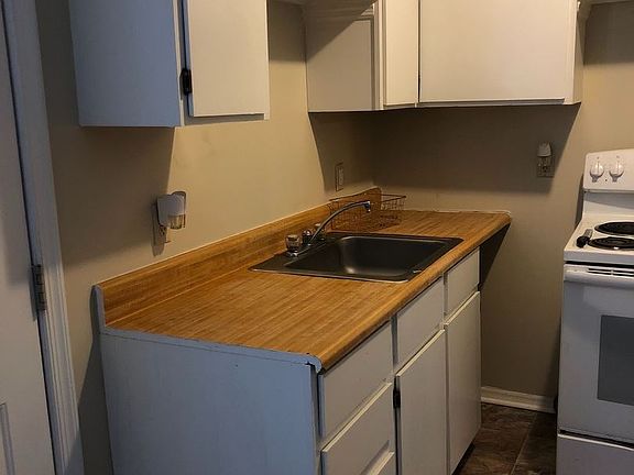 4th image of 224 Woodnell St #B