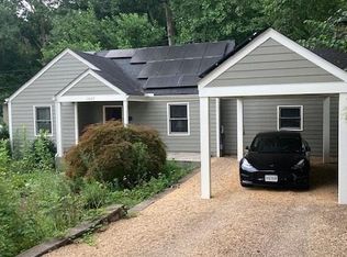 1627 Greenleaf Ln, Charlottesville, VA
