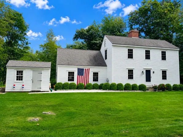 35 Wildes District Road, Kennebunkport, ME 04046