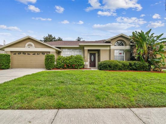500 Waterford Cir W, Tarpon Springs, FL 34688