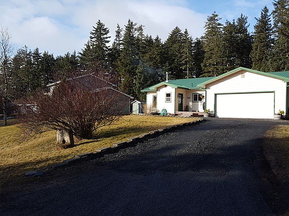 front with yard (right)