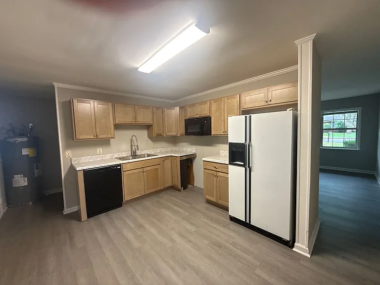 1307 Gentry Ter — Photo 14