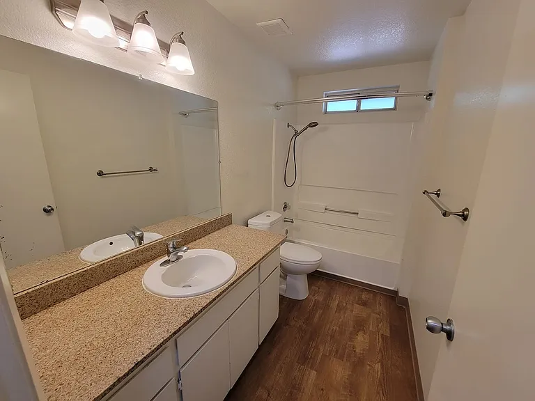 2055 Amanda Way #7 — Photo 14