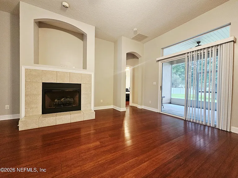 5891 Green Pond Dr — Photo 6