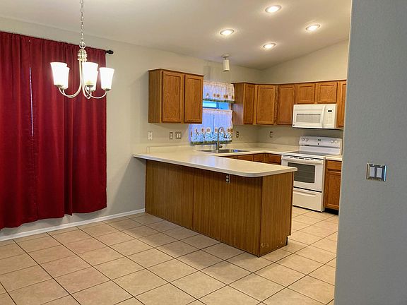 3rd image of 9325 E Posada Ave