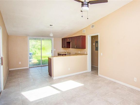 4th image of 3185 W Central Blvd