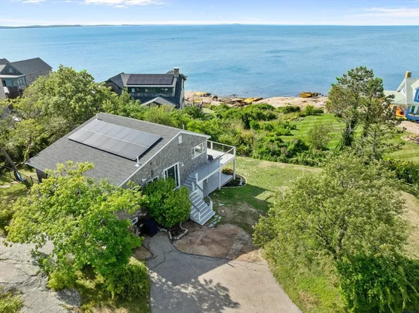 48 Rowley Shr, Gloucester, MA 01930