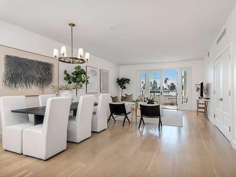 The Residences at Palisades Village — Photo 140