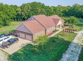 31667 W 231st St, Spring Hill, KS 66083