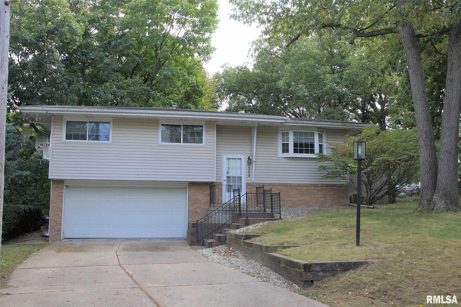 2304 W Manito Ct photo 1
