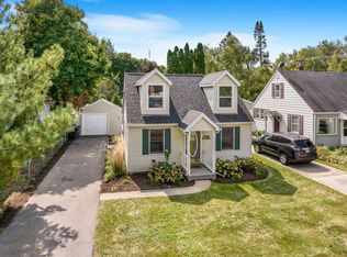 405 1st St, Walworth, WI 53184