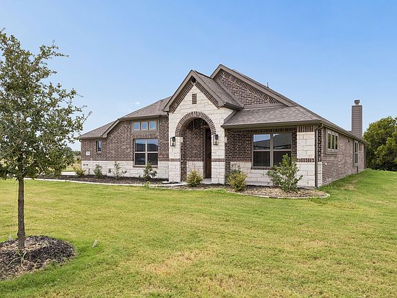 2nd image of 705 Windward Ct