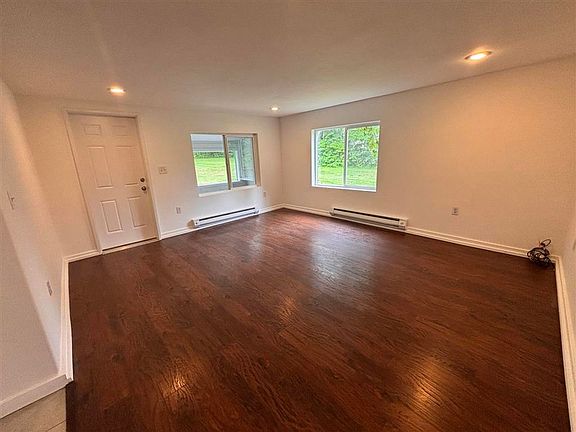 3rd image of 6161 Wilkerson Ln