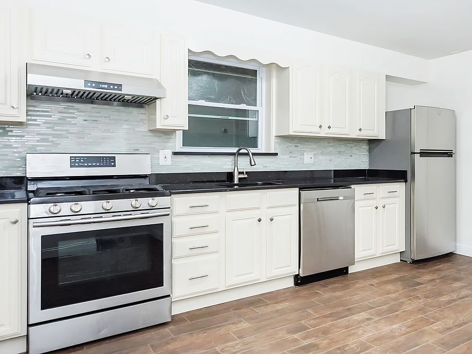 1st image of 23-43 125th St Floor 1