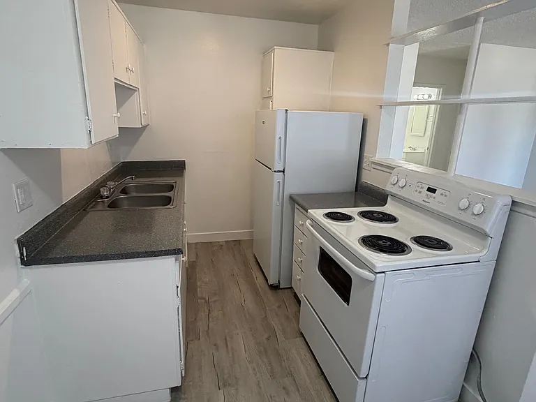 209 Orland St #6 — Photo 9