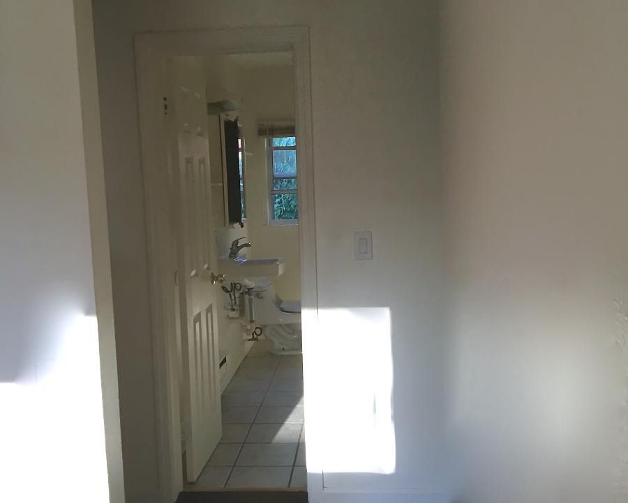FACING BATHROOM