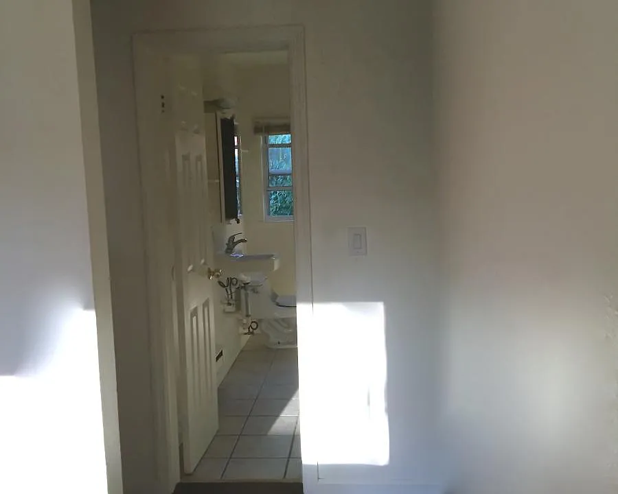 FACING BATHROOM