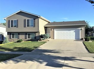 702 8th St NE, Kasson, MN 55944