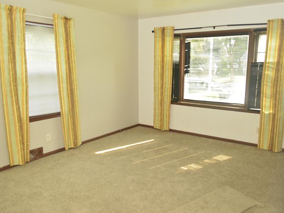 2nd image of 4015 S 51st St #4017