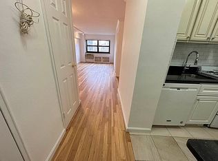 94-10 59th Ave #L5, Elmhurst, NY 11373