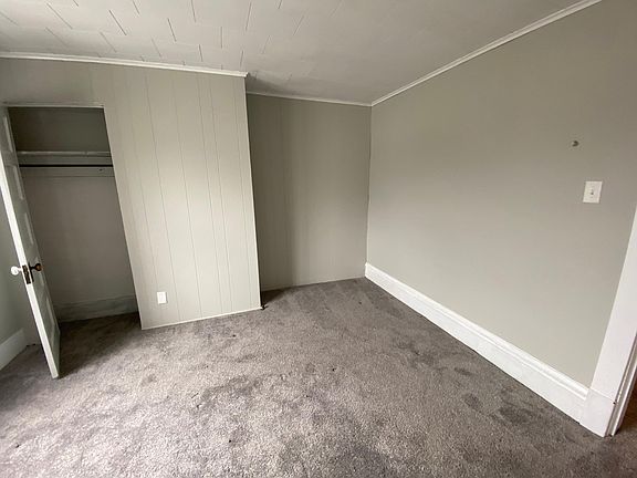 Family room or 2nd bedroom 2nd floor
