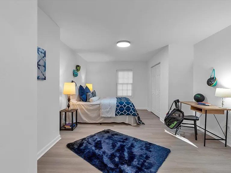 54 Mildred Ct — Photo 37