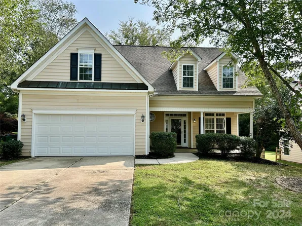 10324 Rosemallow Rd, Charlotte, NC 28213