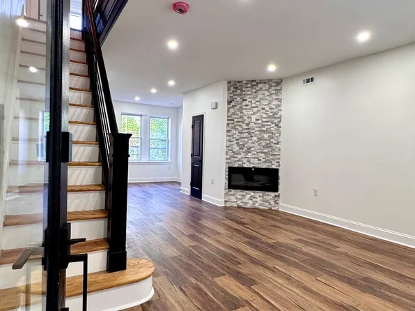 1015 S Frazier St, Philadelphia, PA 19143
