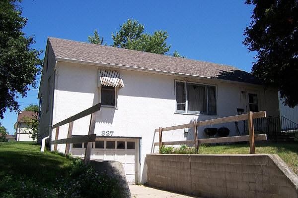 2nd image of 927 Budd St
