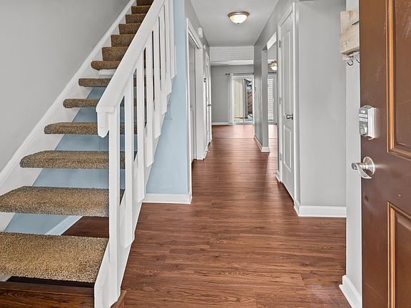 2nd image of 3851 Chimney Creek Dr #1