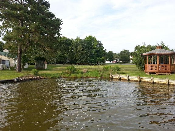 3rd image of 12255 Dixie Dr