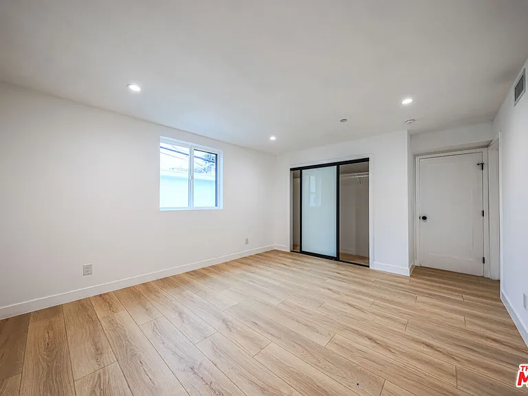 1525 S Carmelina Ave #1527 — Photo 11