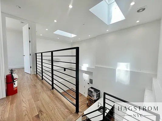Rented by Hagstrom Management Inc | media 16