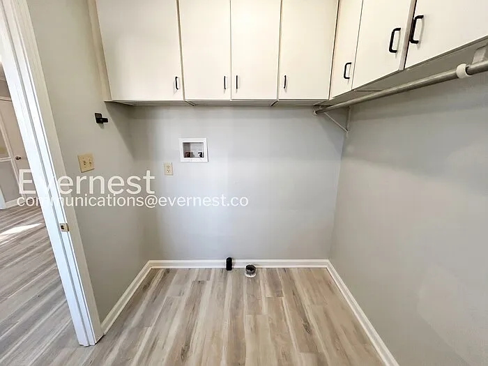 212 New Shackle Island Rd — Photo 14