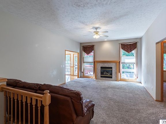 5th image of 5109 Lakecrest Dr