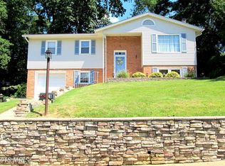 126 Kingbrook Rd, Linthicum, MD 21090