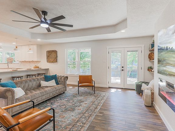 4th image of 44 Haven Cir