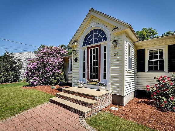 2nd image of 27 Francine Dr