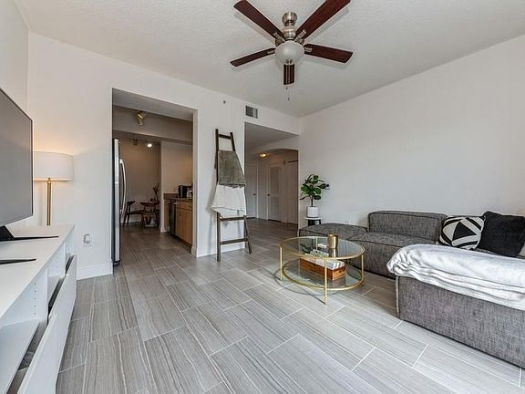 3rd image of 533 NE 3rd Avenue #551